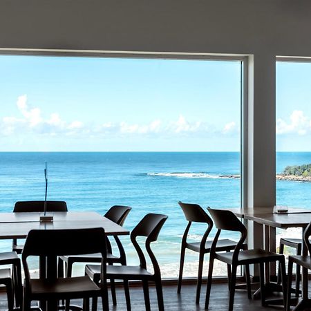 Pacific Hotel Ямба Екстериор снимка