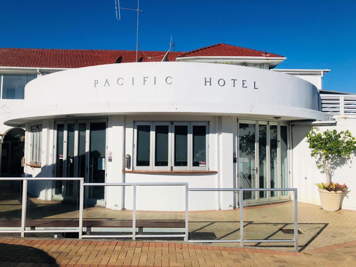 Pacific Hotel Ямба Екстериор снимка